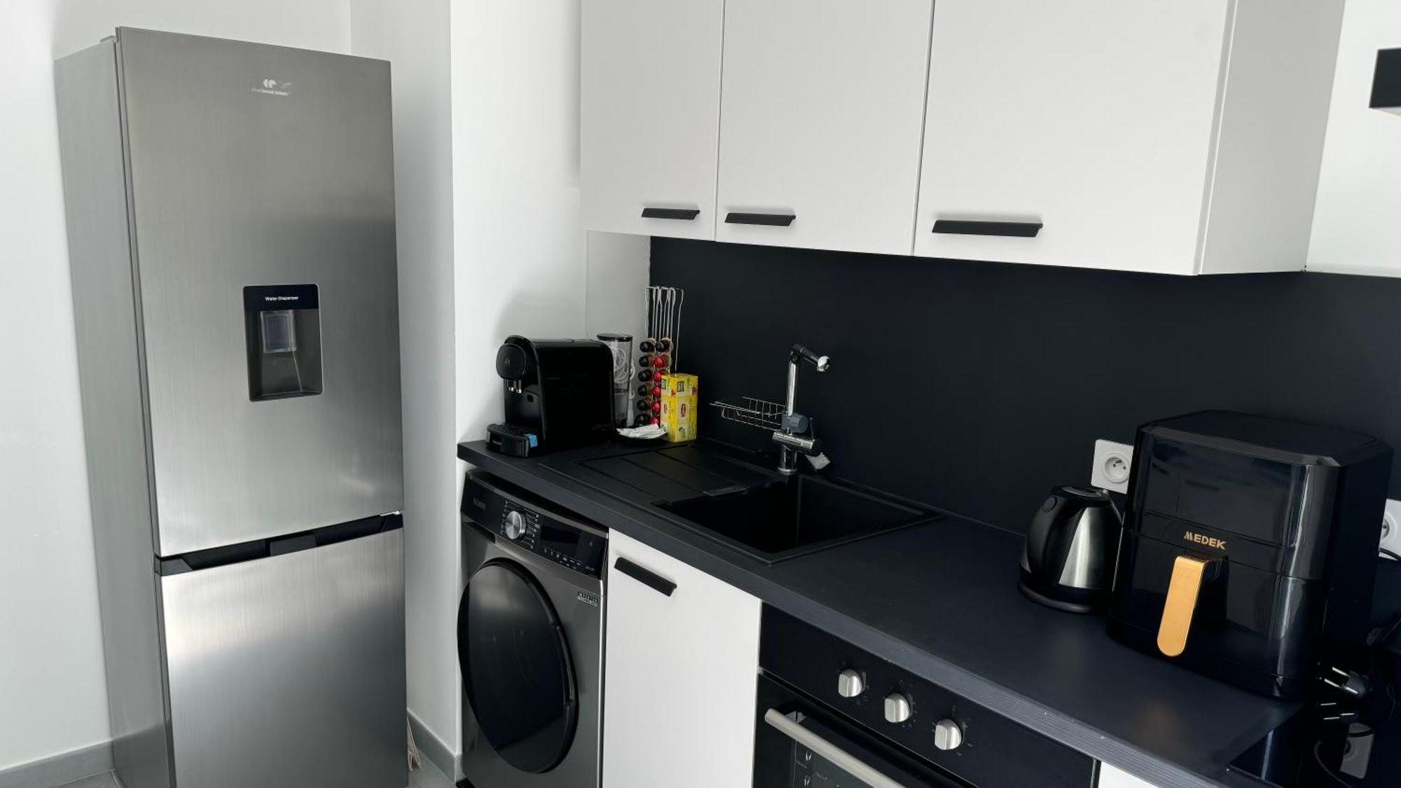 Chic Et Cosy Appartement Epure - T3 Courcouronnes エクステリア 写真